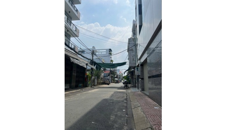 Ngộp Trịnh Đình Trọng - 4x18m - HXH 6m Thông Kinh Doanh sát Q11